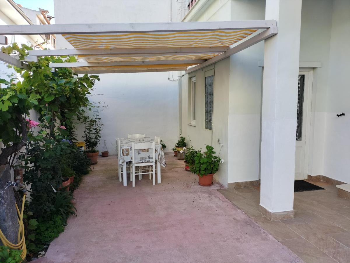 Ferienwohnung The Square Orosei Exterior foto